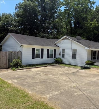 1181 Torrey Dr, Fayetteville, NC 28301