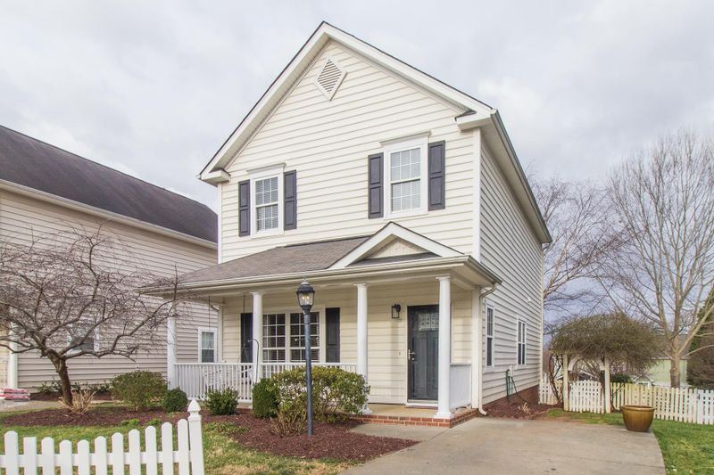 11817 Garden Warbler Ln, Raleigh, NC 27613