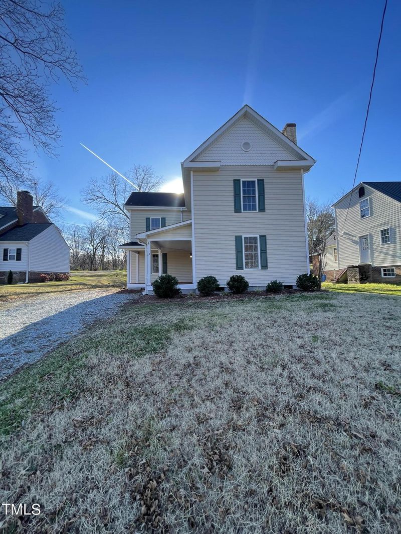 119 Academy St, Roxboro, NC 27573