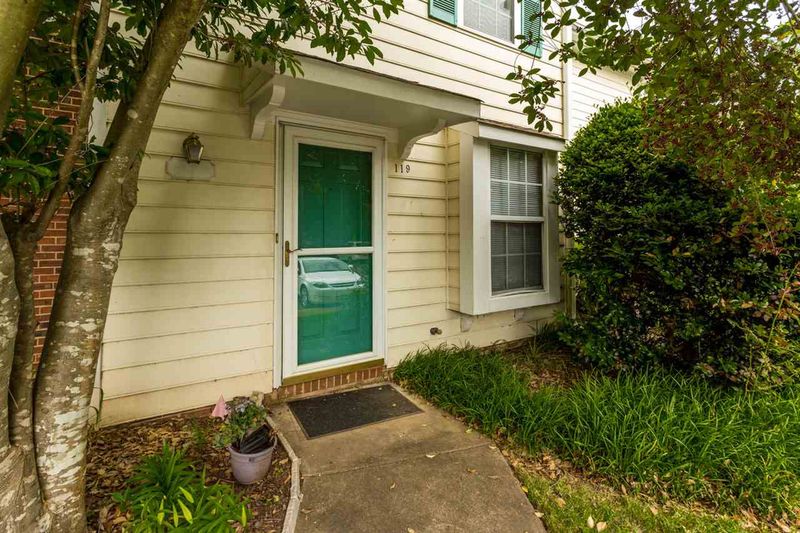 119 Assembly Ct, Cary, NC 27511