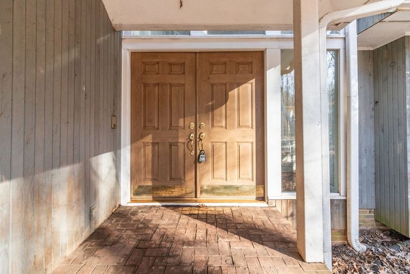 119 Barcliff Ter, Cary, NC 27518