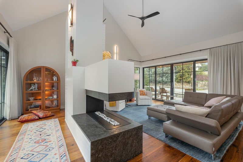 119 Battle Ln, Chapel Hill, NC 27514