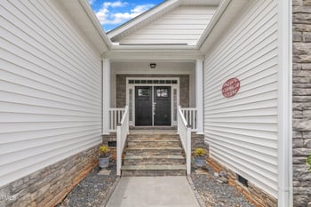 119 Blossom Creek Dr, Garner, NC 27529