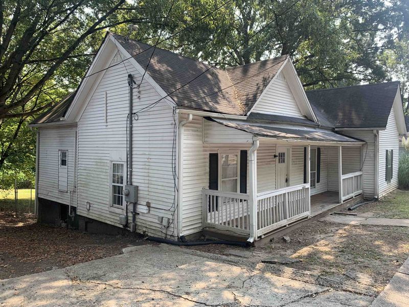 119 S Briggs Ave, Durham, NC 27703