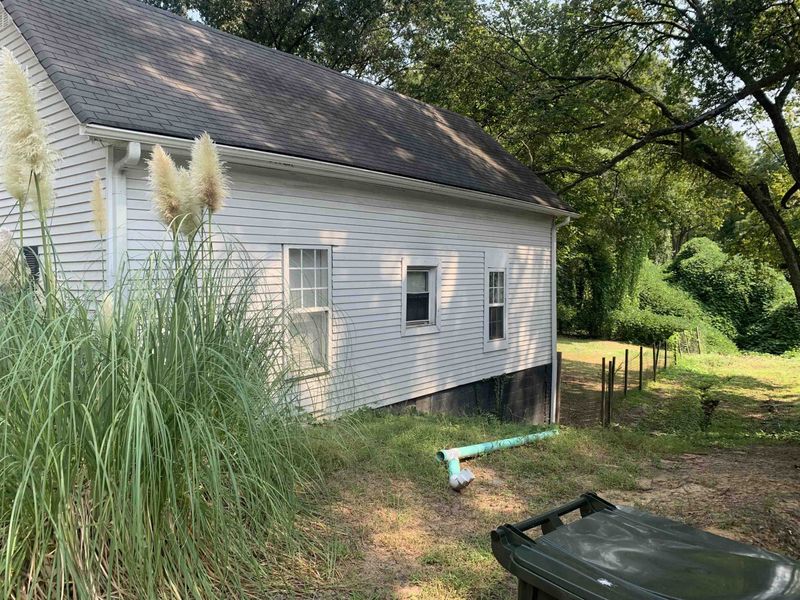 119 S Briggs Ave, Durham, NC 27703