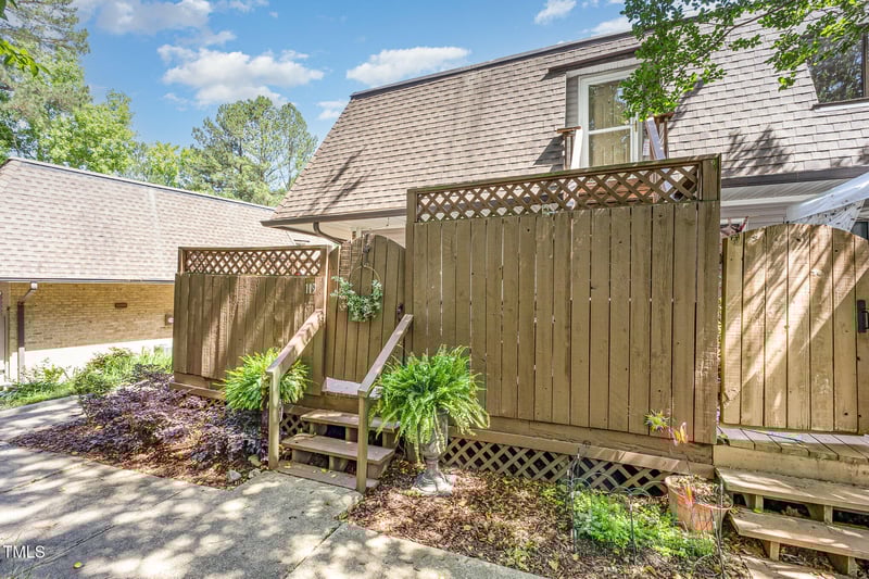 119 Brookberry Cir, Chapel Hill, NC 27517
