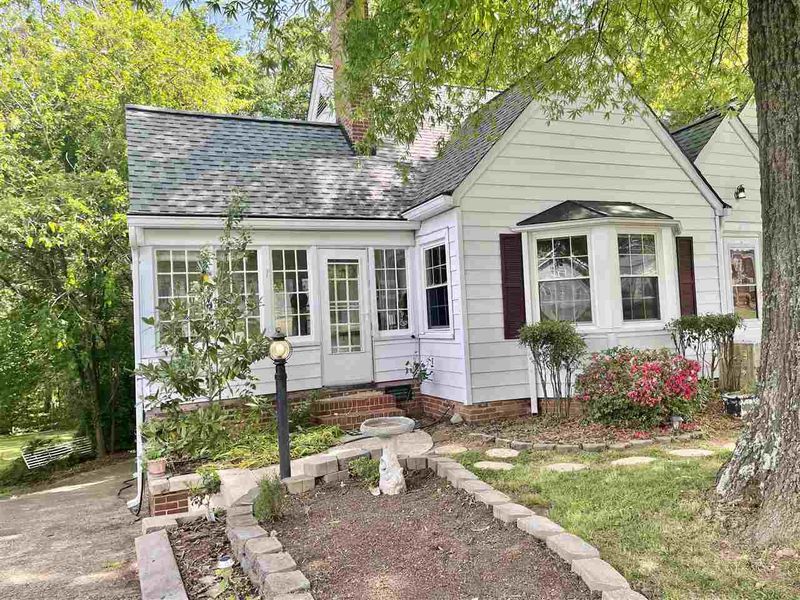 119 Carolina Ave, Burlington, NC 27215