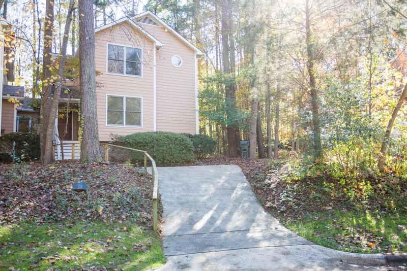 119 Channing Ln, Chapel Hill, NC 27516