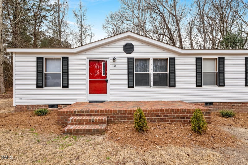 119 Cherry Blossom Ln, Lillington, NC 27546