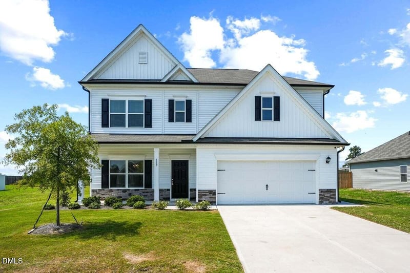 119 Citizens Ct, Four Oaks, NC 27524