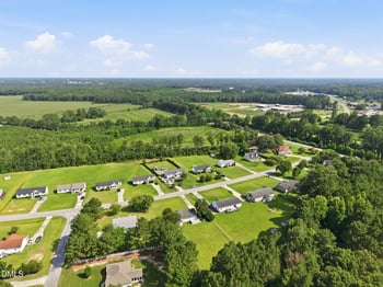 119 Clearwater Dr, Smithfield, NC 27577