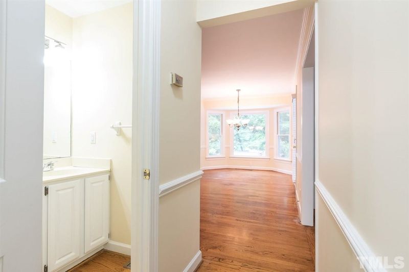 119 Cobblestone Dr, Chapel Hill, NC 27516