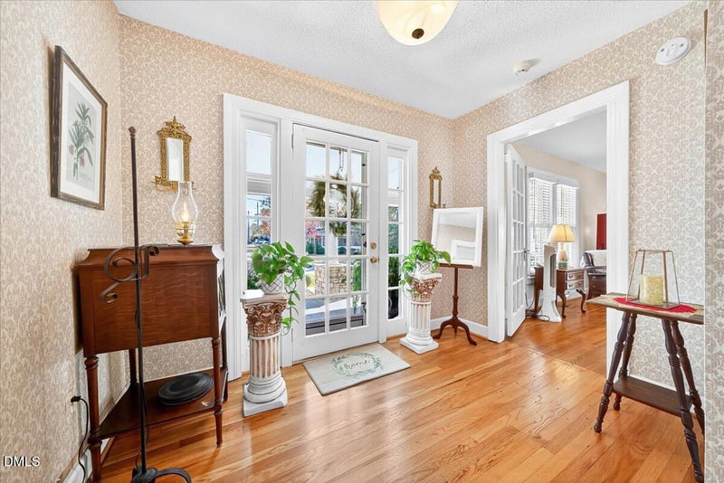 119 College St, Youngsville, NC 27596