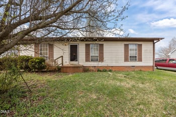 119 Forestwood Ct, Mebane, NC 27302