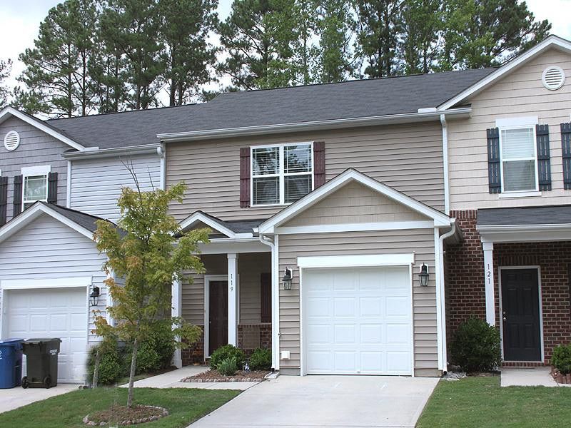 119 Golden Meadow Ct, Durham, NC 27704
