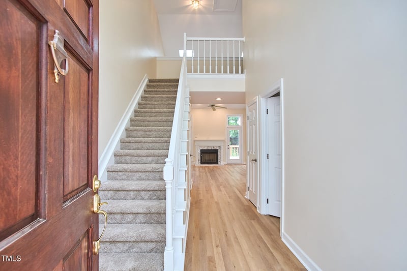 119 Heatherwood Dr, Apex, NC 27502
