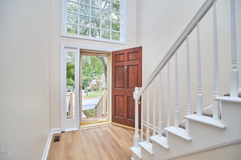 119 Heatherwood Dr, Apex, NC 27502