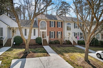 119 Heatherwood Dr, Apex, NC 27502