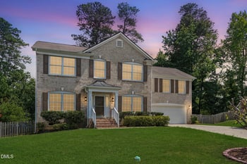 119 Holmhurst Ct, Cary, NC 27519