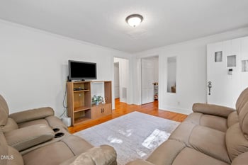 119 Johnson St, Chapel Hill, NC 27516