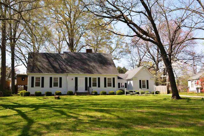 119 N Main St, Franklinton, NC 27525