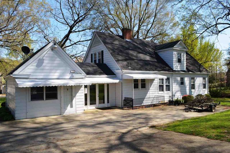 119 N Main St, Franklinton, NC 27525