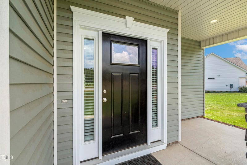 119 Oakhaven Dr, Holly Springs, NC 27540