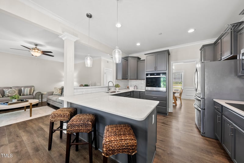 119 Oakhaven Dr, Holly Springs, NC 27540
