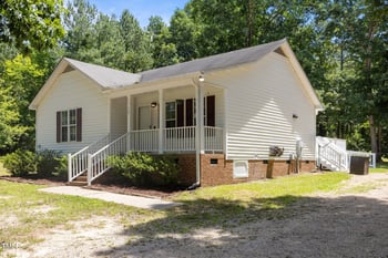 119 Percheron Dr, Zebulon, NC 27597