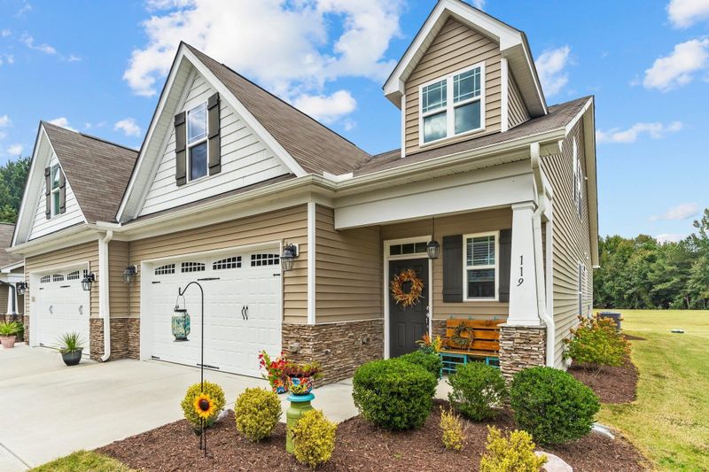119 Radcliffe Ct, Clayton, NC 27527