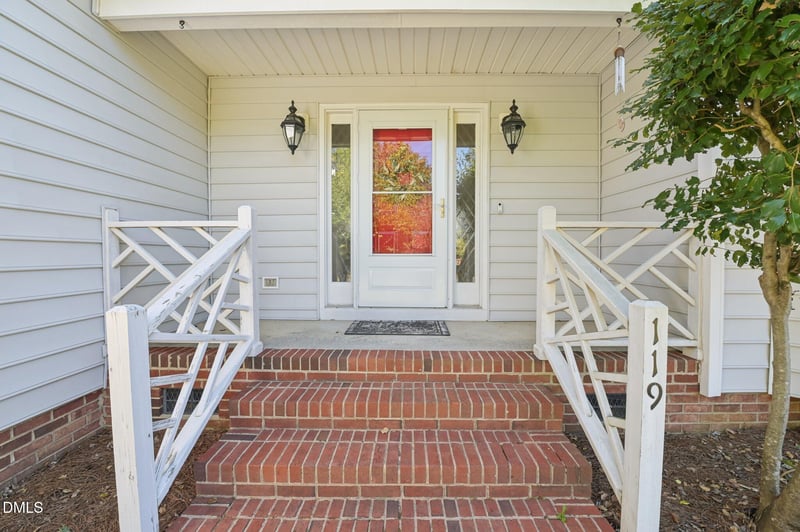 119 Riding Ridge Rd, Fuquay Varina, NC 27526
