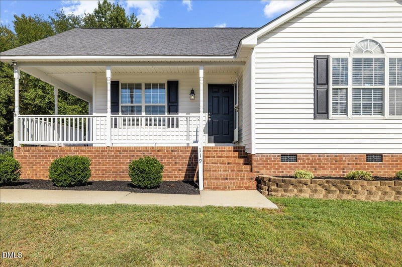 119 Sommerset Dr, Clayton, NC 27520