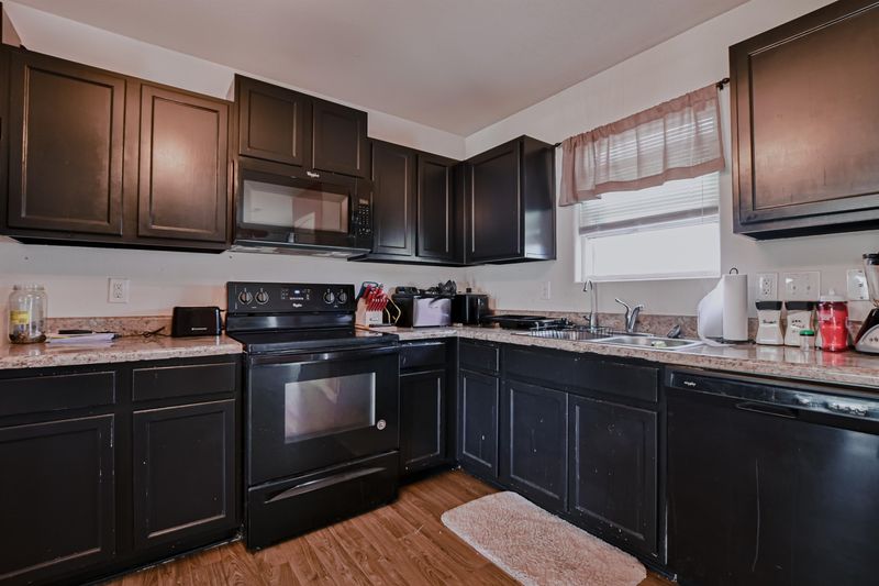 119 Sumter Ct, Burlington, NC 27217