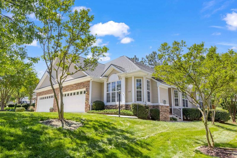 119 Uplands Creek Dr, Cary, NC 27519