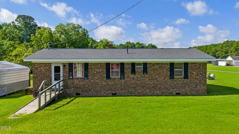 1190 Turlington Rd, Dunn, NC 28334