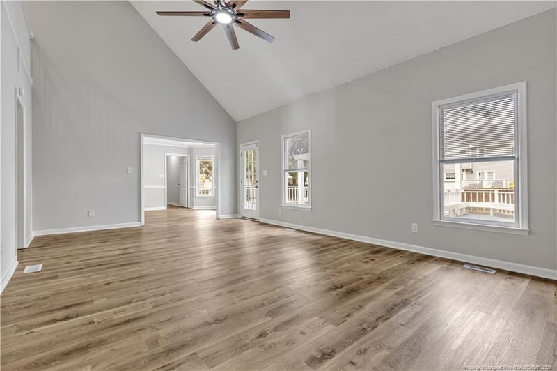 1191 Curry Ford Dr, Fayetteville, NC 28314