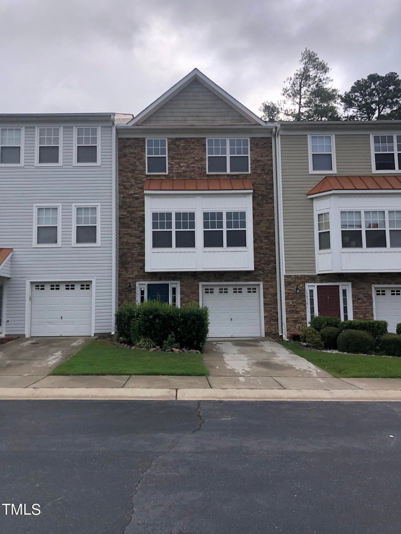 11918 Field Towne Ln, Raleigh, NC 27614