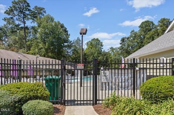 11941 Fairlie Pl, Raleigh, NC 27613