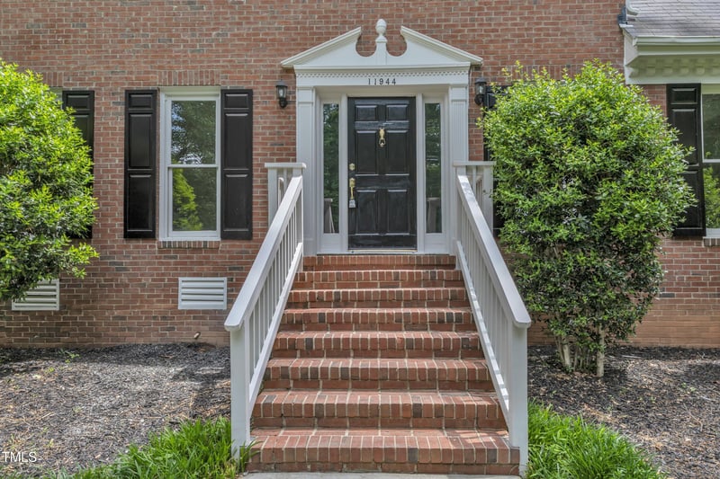 11944 Appaloosa Rn, Raleigh, NC 27613