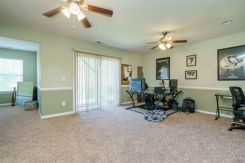 11957 Field Towne Ln, Raleigh, NC 27614