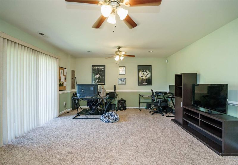 11957 Field Towne Ln, Raleigh, NC 27614