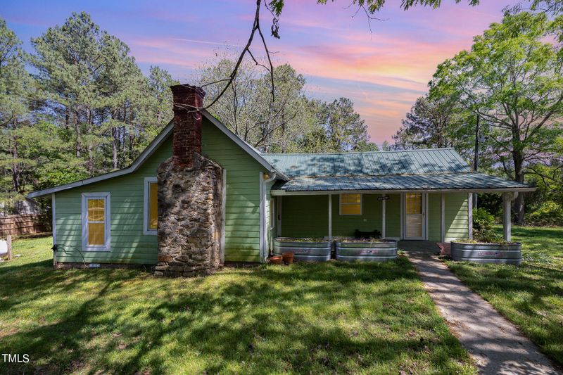 1198 Gilmore Rd, Chapel Hill, NC 27516