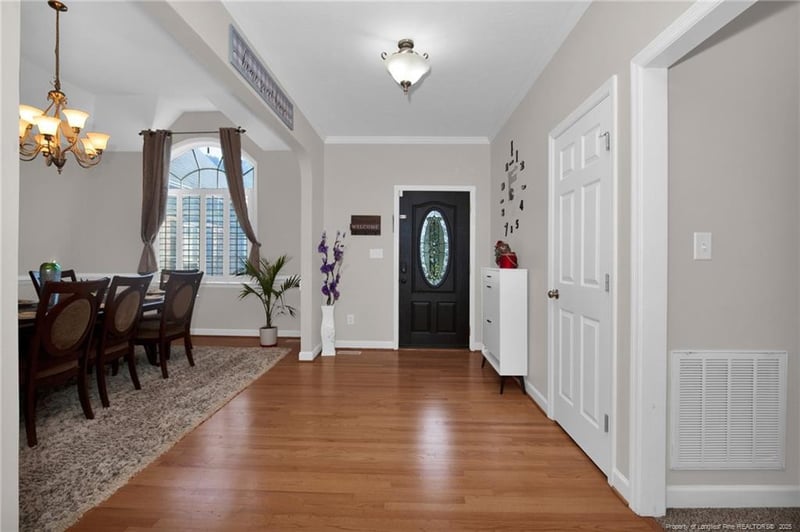 1199 Hunters Trl, Hope Mills, NC 28348
