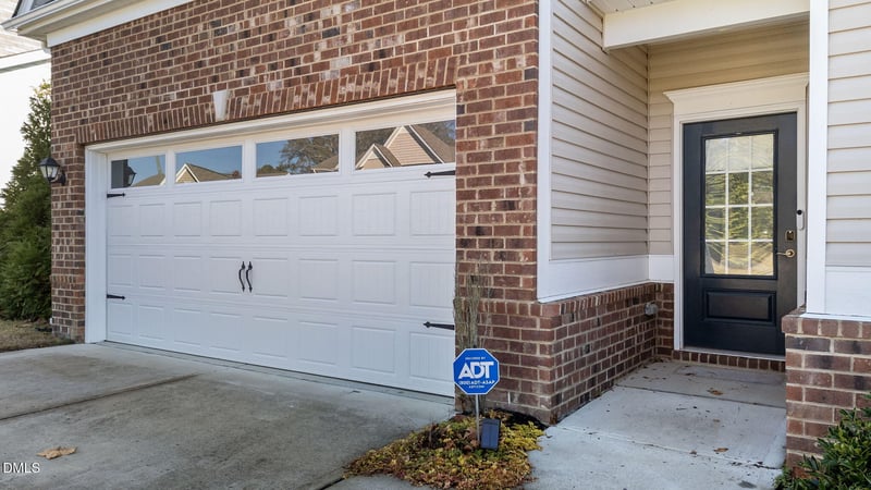 1199 London Meadow Way, Fuquay Varina, NC 27526