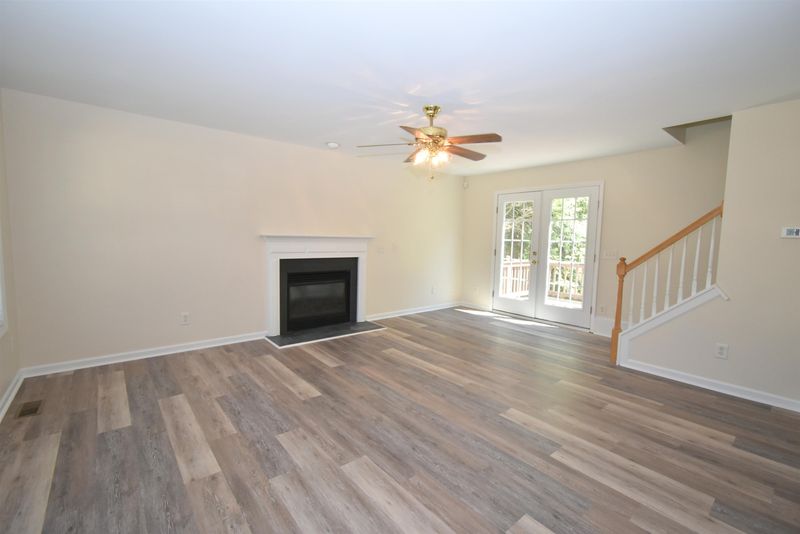 12 Ballard Ct, Durham, NC 27712