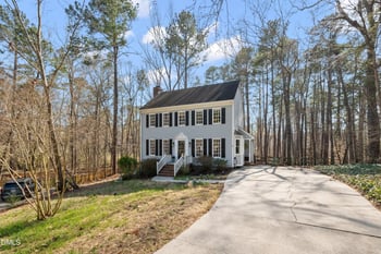 12 Bayberry Ct, Durham, NC 27713