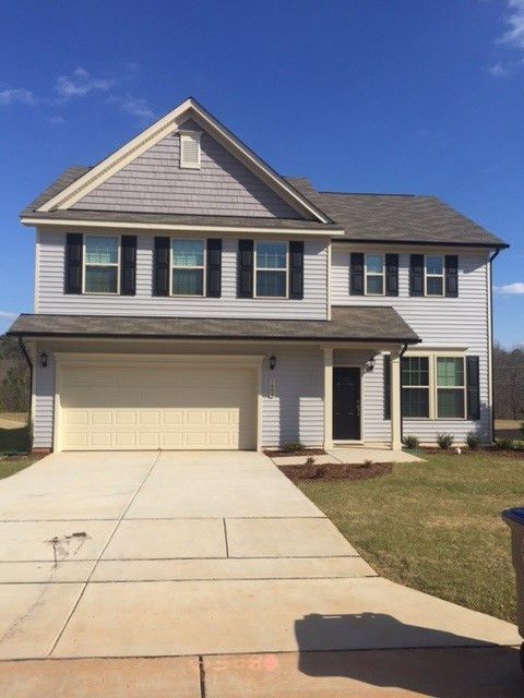 12 Baylis St, Franklinton, NC 27525
