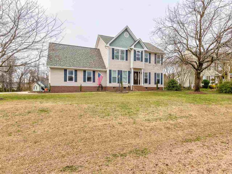 12 Brookneal Cir, Angier, NC 27501