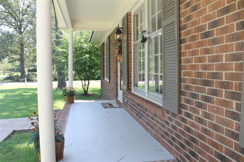 12 Camelia Dr, Smithfield, NC 27577