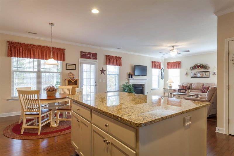 12 Cedar Grove Ct, Clayton, NC 27527